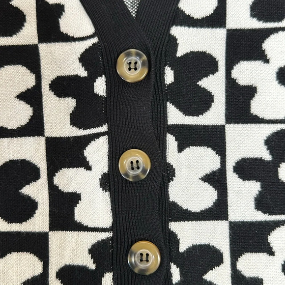 Say What Floral Cropped Sleeveless Cardigan - Picture 7 of 8